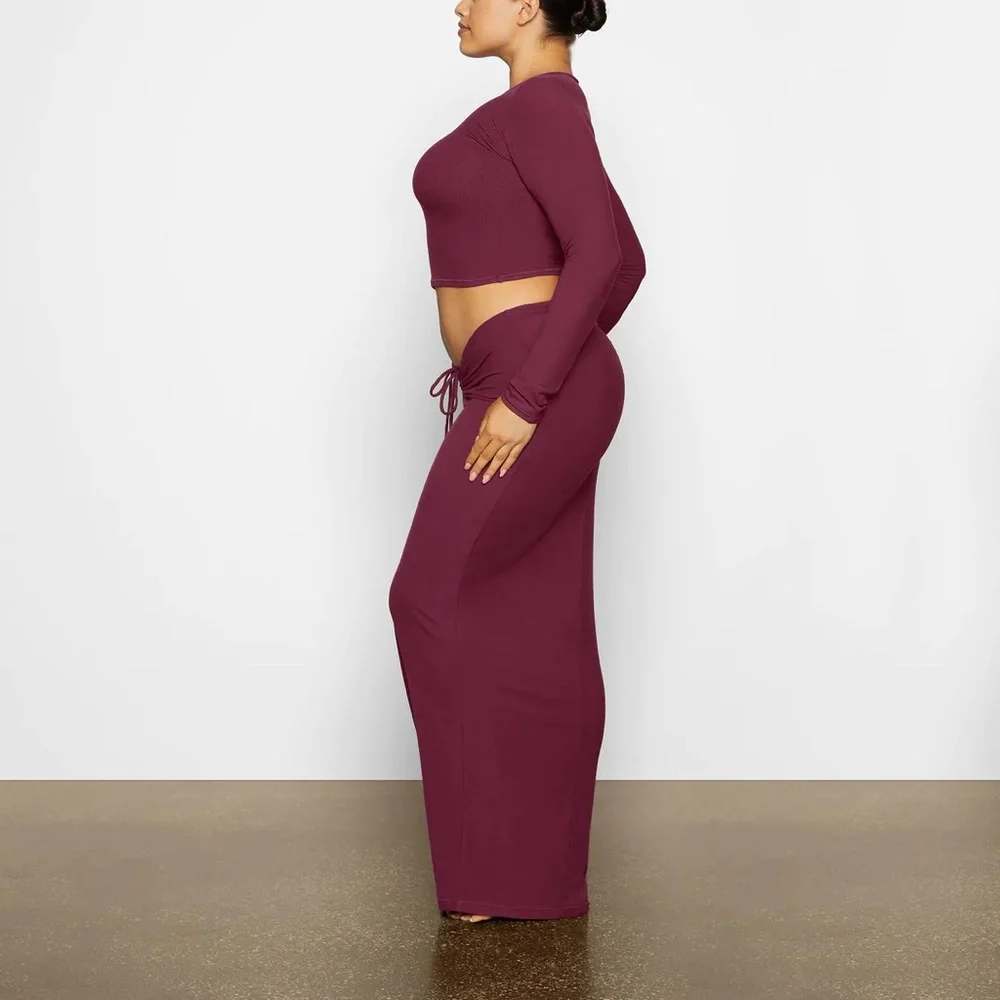 *SOLD* NEW Skims Soft Lounge Long Sleeve Crop Top Sz SMALL in Wine - Picture 3 of 4